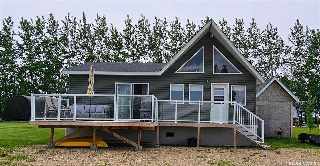 Property Photo: 106 Lakeshore Drive SK S0K 2J0