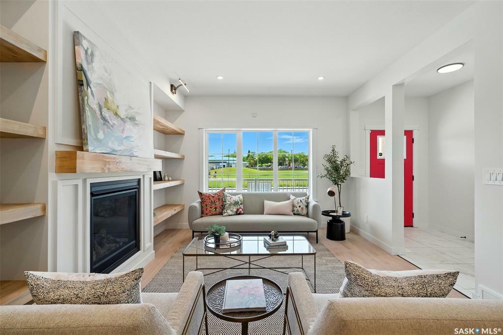 Property Photo: 111 Bottomley Avenue N SK S7N 1L1