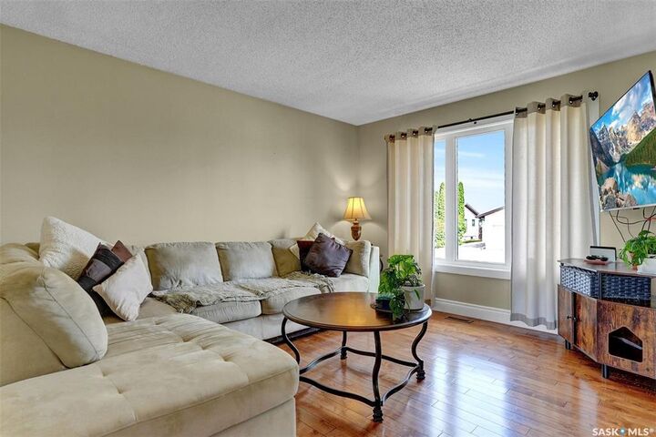 Property Photo:  205 Maple Street  SK S0G 4V0 