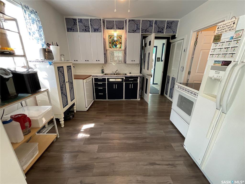 Property Photo: 213 1st Avenue E SK S0J 0J0
