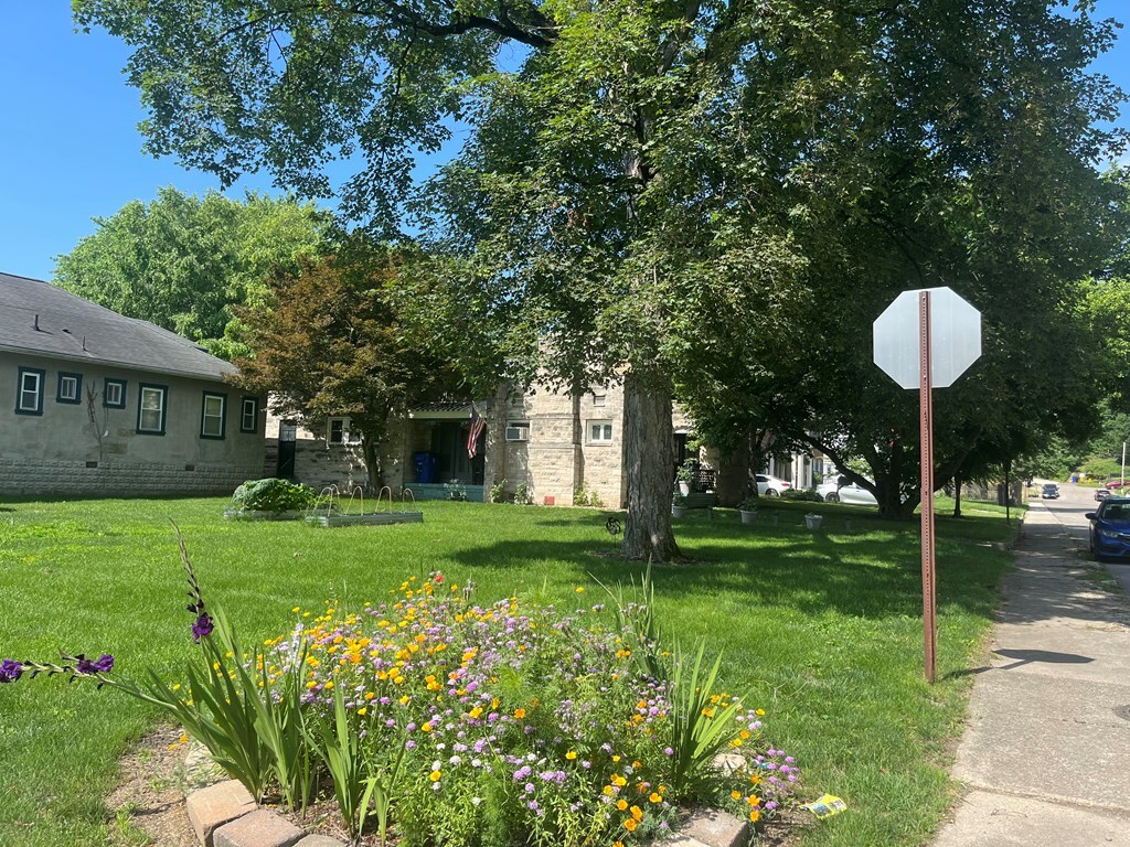 Property Photo: 118 5th St OH 45601