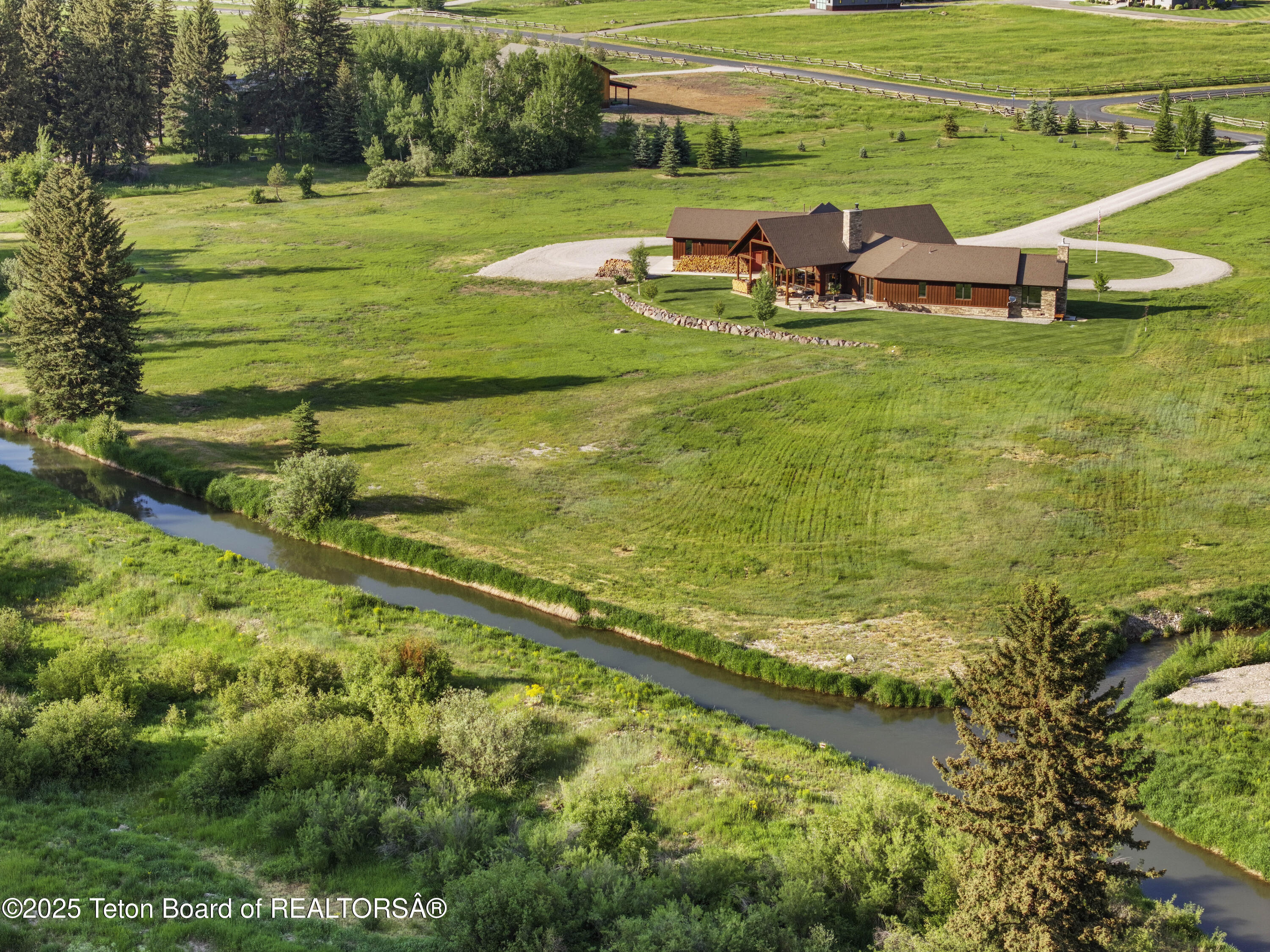 Property Photo: 450 Salt River Ranch Ln WY 83127
