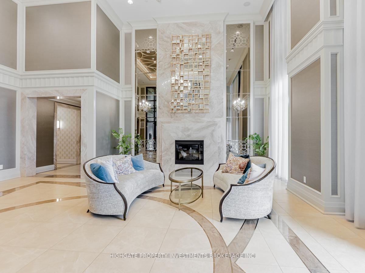 Property Photo:  9085 Jane Street 501  ON L4K 0L8 