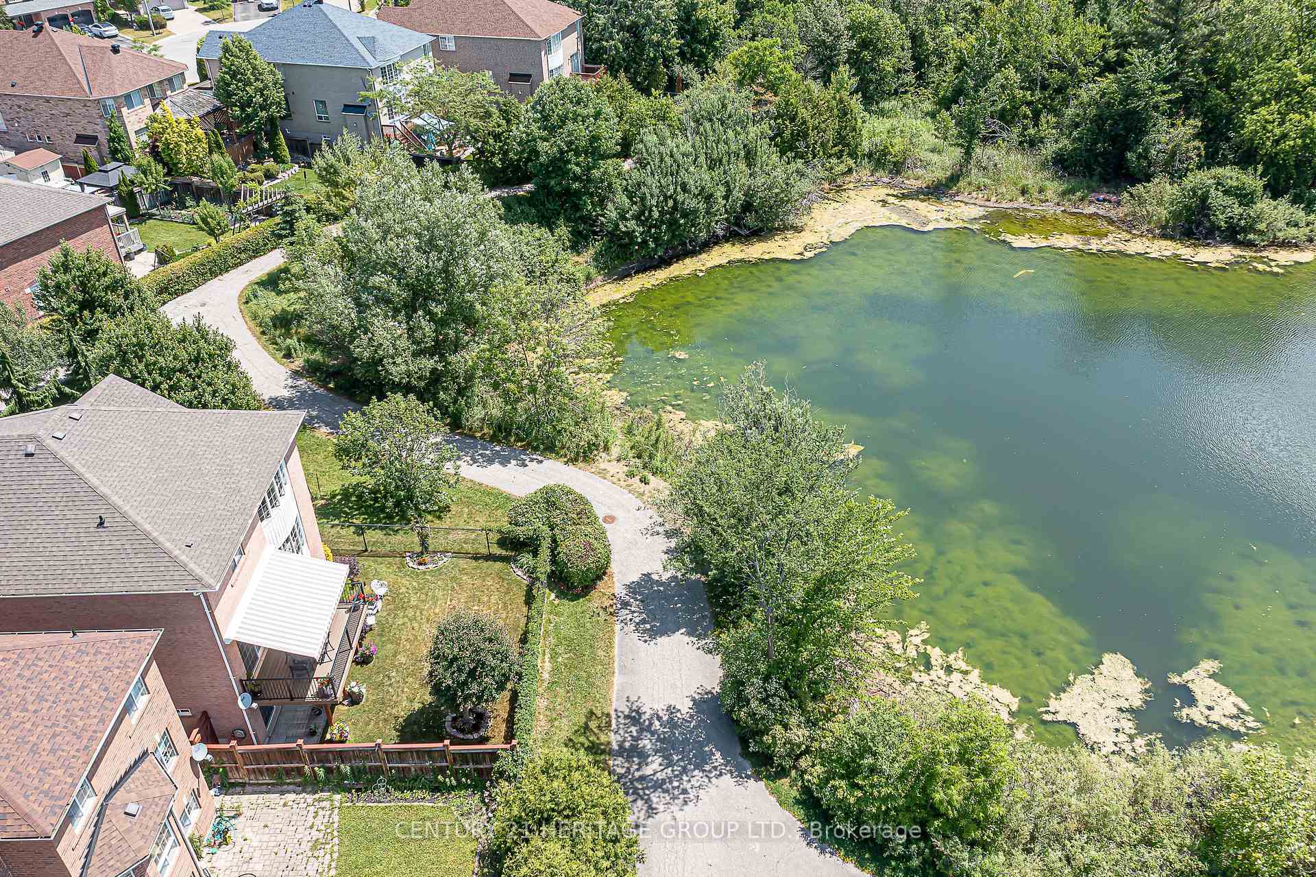 Photo de la propriété: 49 Pagoda Drive ON L4E 4N5