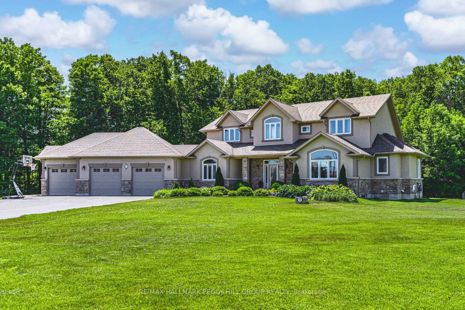 2 Sumach Court  Wasaga Beach ON L9Z 0A8 photo