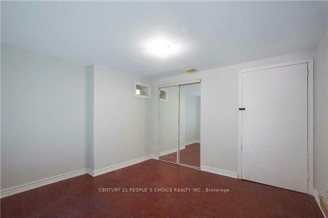 Property Photo:  43 Wolseley Street Bsmt  ON M5T 1A3 