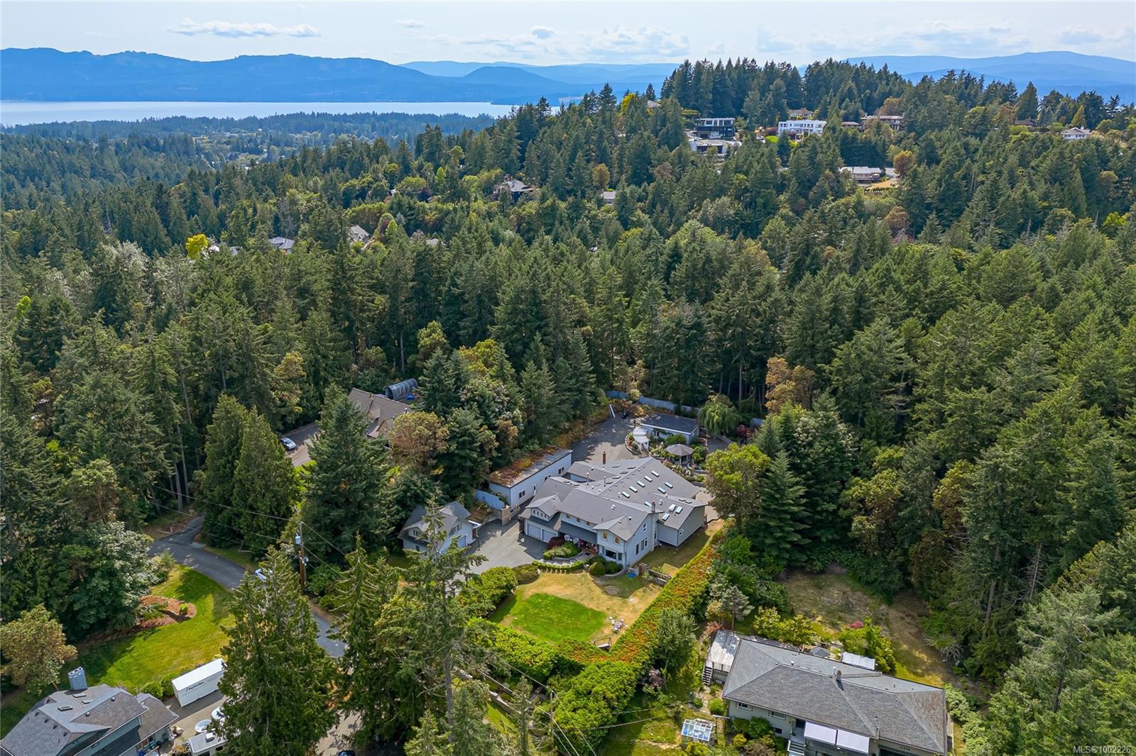 11376 Osprey Pl  North Saanich BC V8L 5K6 photo