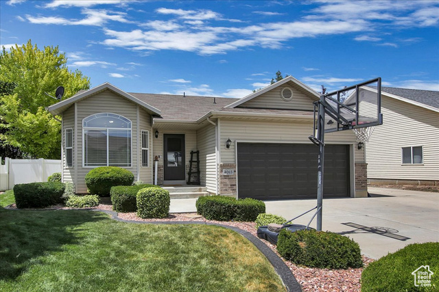 Property Photo: 4065 S 2725 W UT 84067