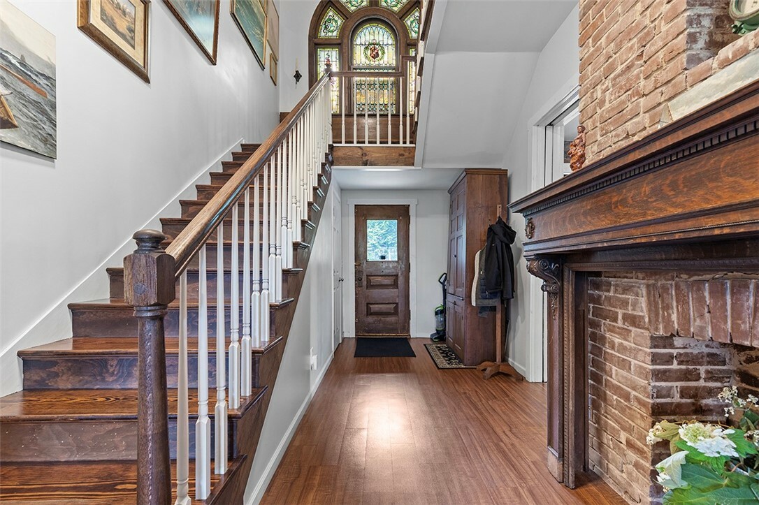 Property Photo: 511 State St PA 15005