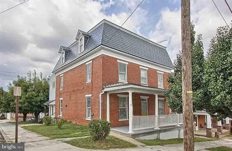 39 Henrietta Street  Red Lion PA 17356 photo