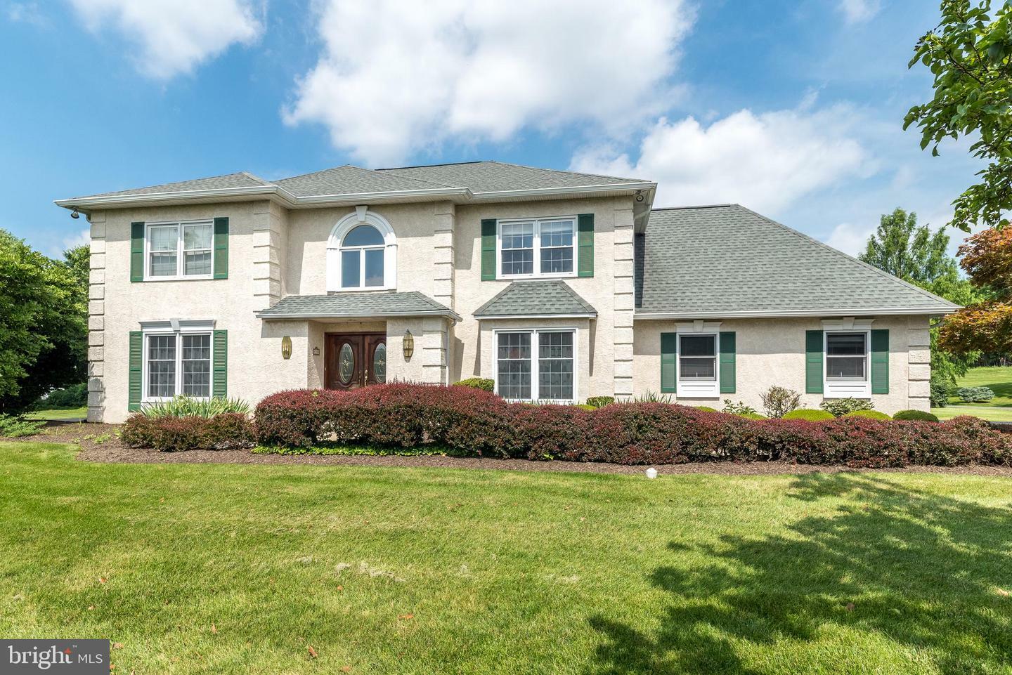 Property Photo: 14 Winslow Way PA 19025