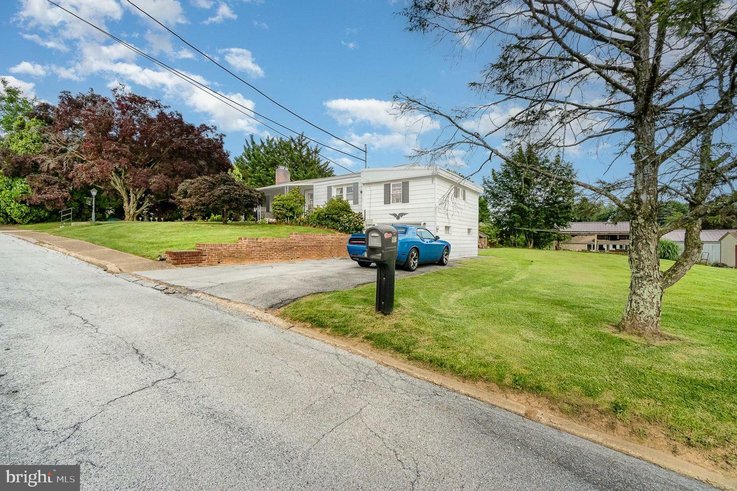 Property Photo: 907 Orange Street PA 17113