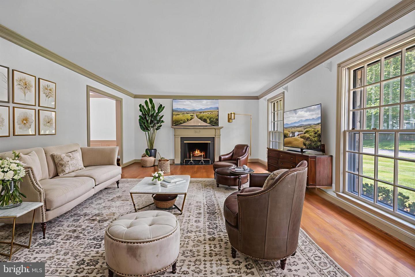 Property Photo:  8516 Scarboro Court  MD 20854 