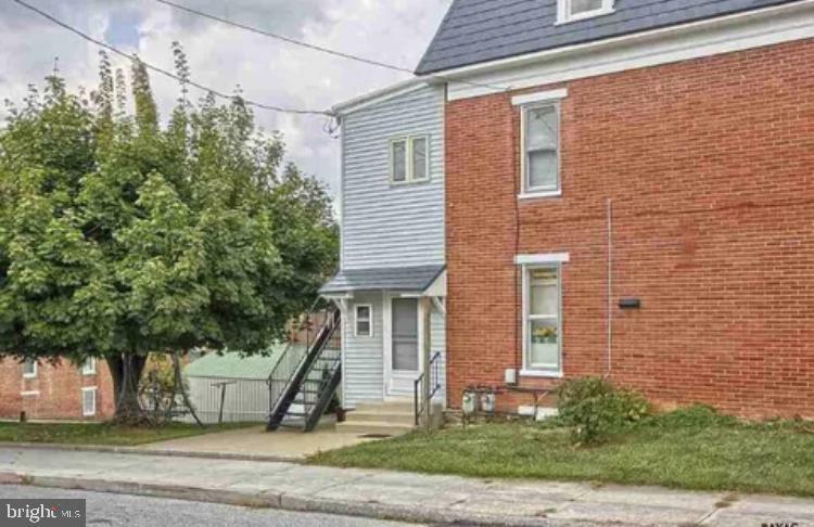 Property Photo: 39 Henrietta Street PA 17356
