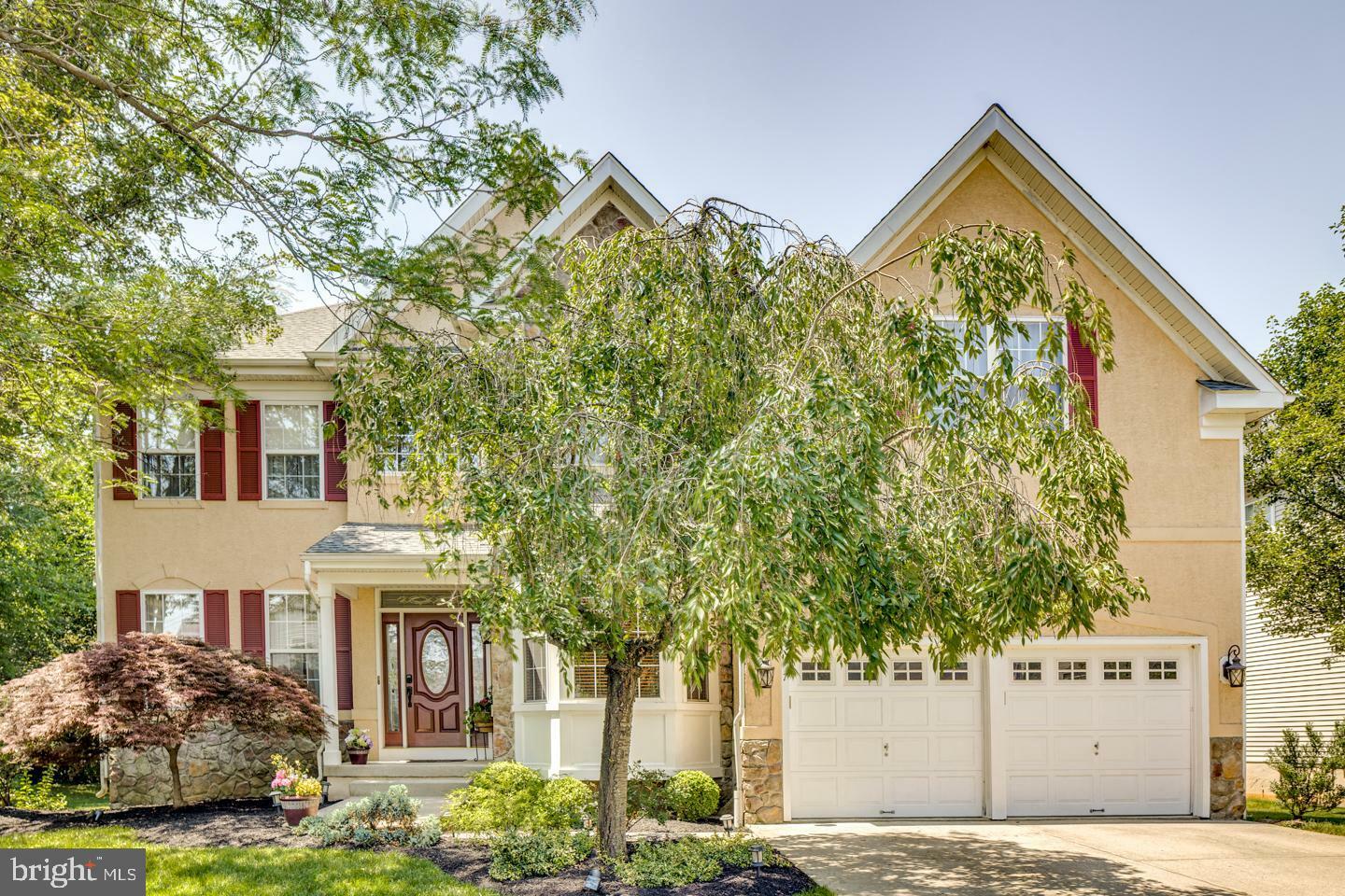 Property Photo: 7 Gateswood Court NJ 08505