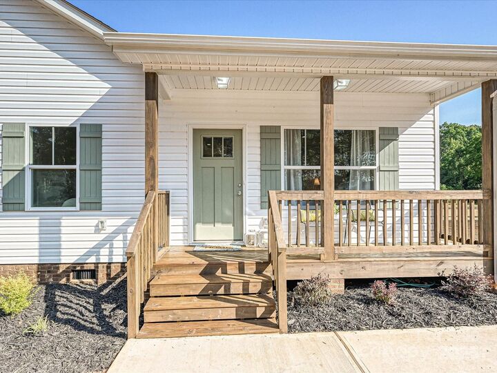Property Photo:  286 Old Pinckney Road  SC 29745 