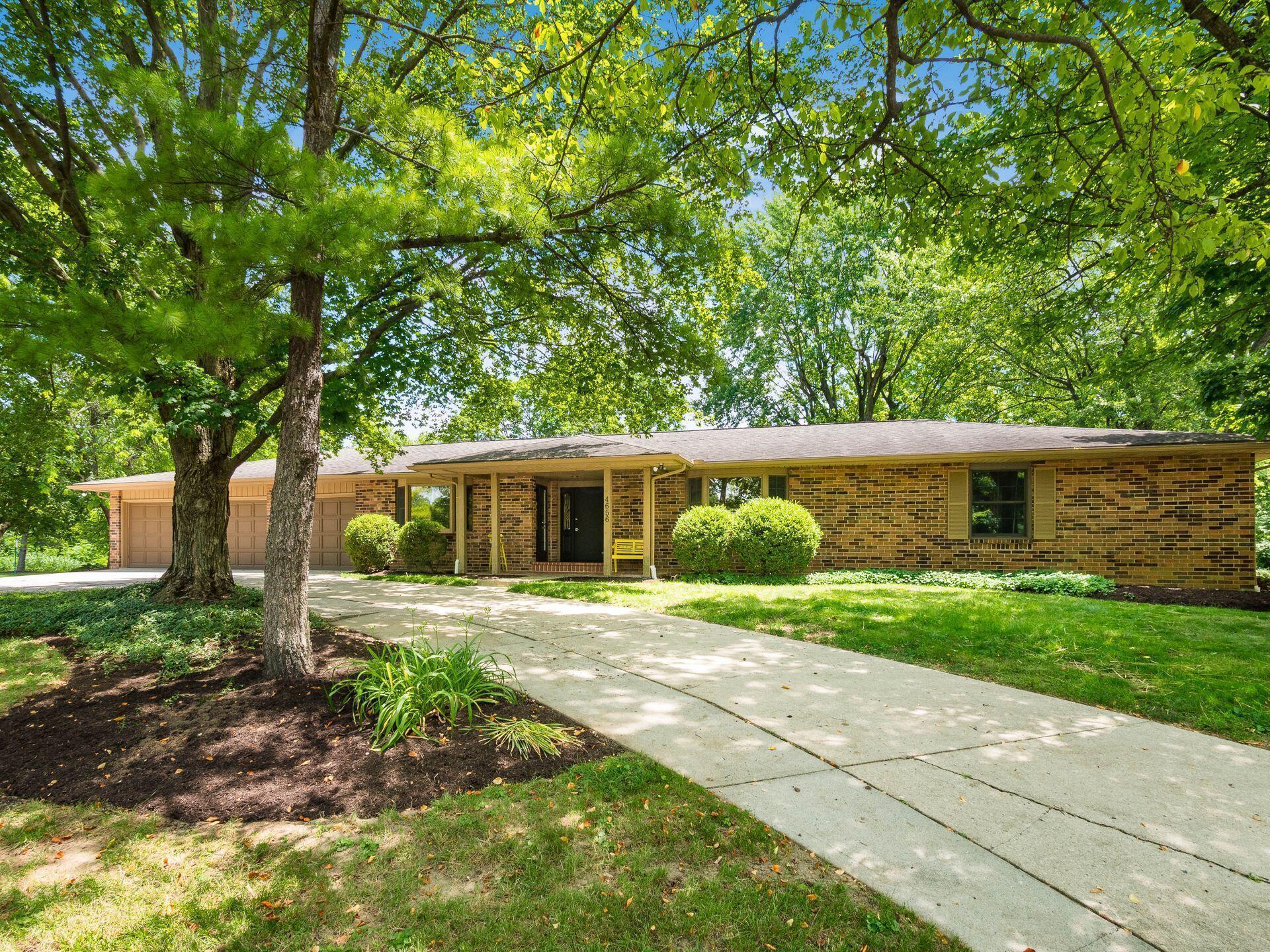 Property Photo: 4656 Crompton Drive OH 43220