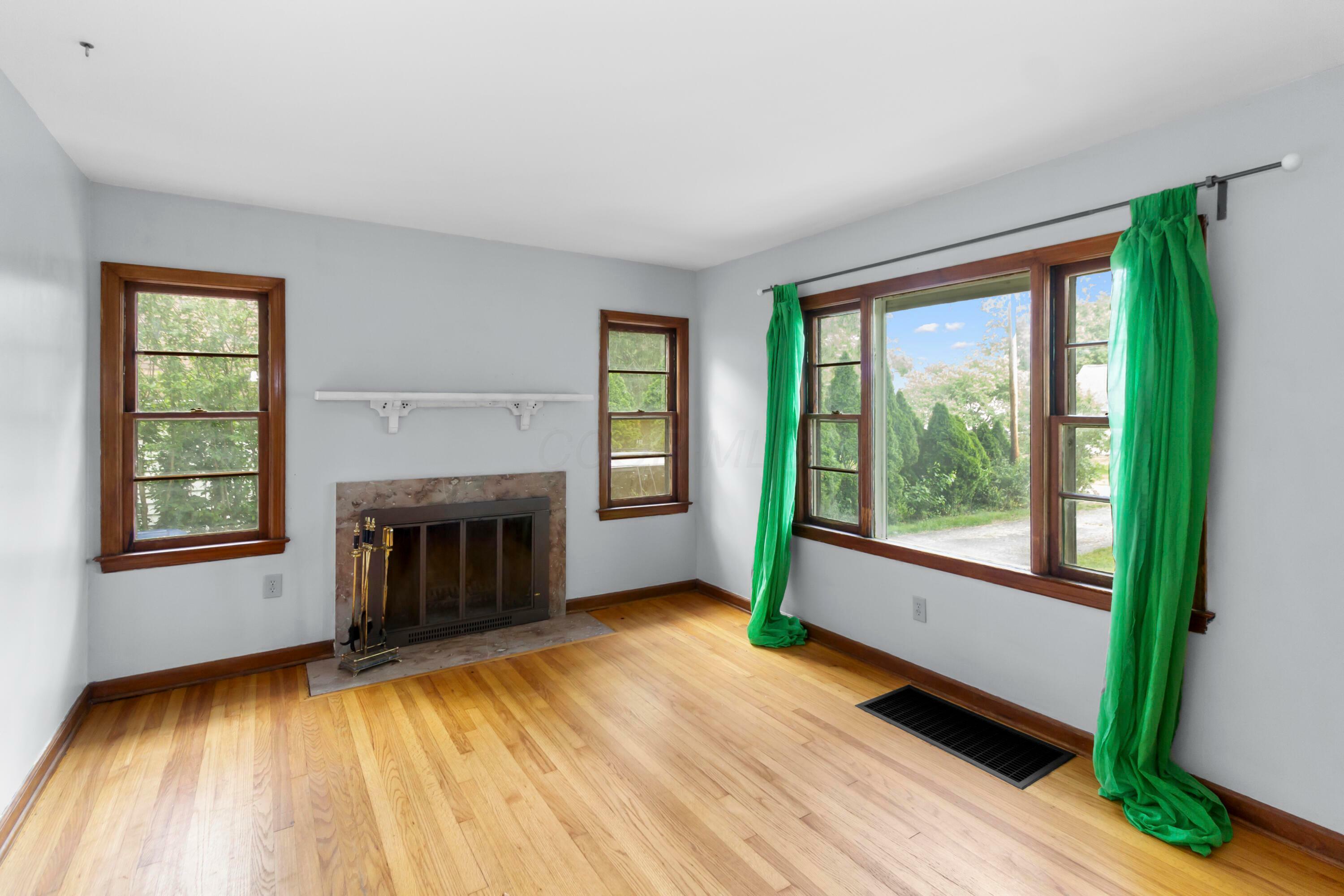 Property Photo:  206 Lintner Street  OH 43230 