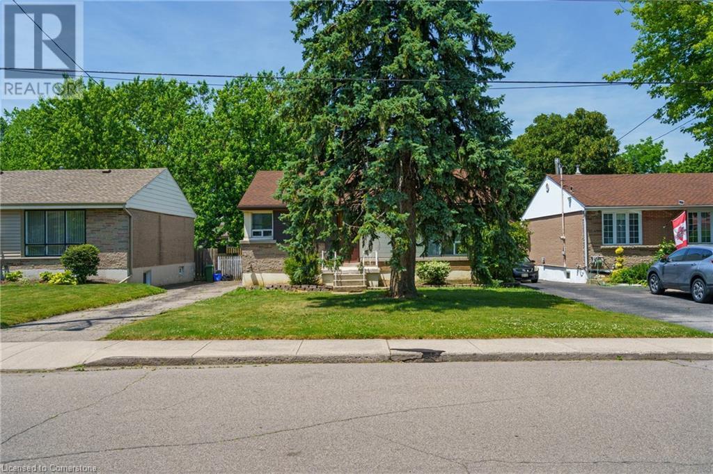 Property Photo: 402 East 37th Street ON L8V 4B8