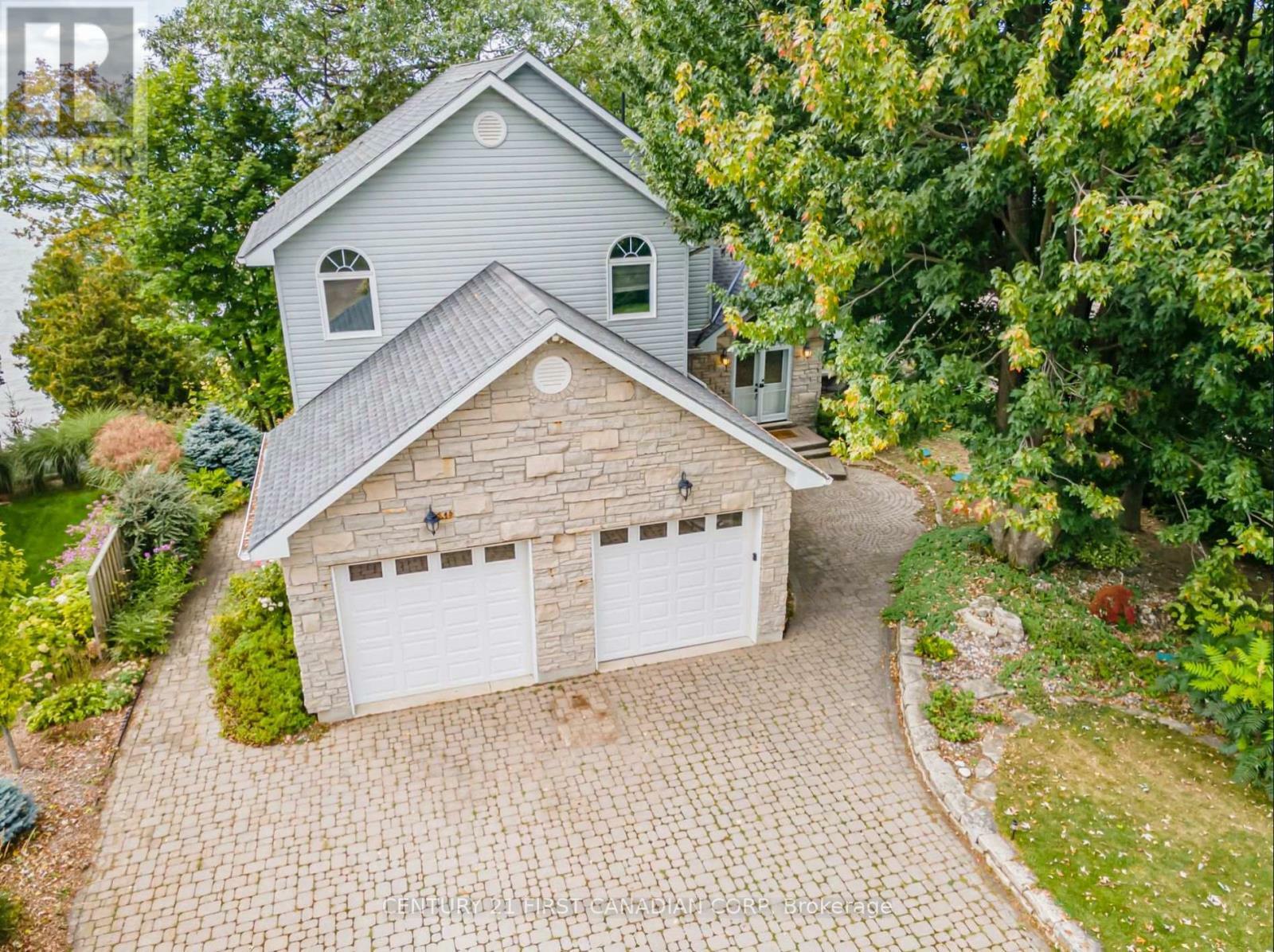 Photo de la propriété: 73411 Sandy Beach Road ON N0M 2T0