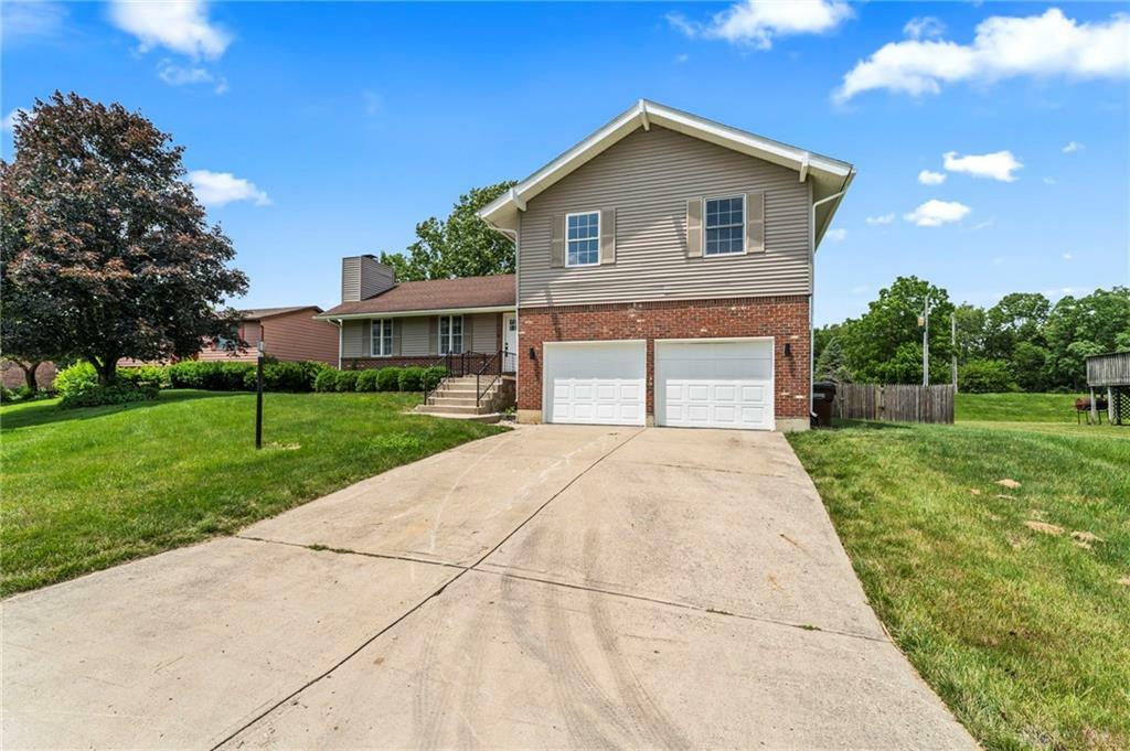 Property Photo: 4071 Laguna Road OH 45426
