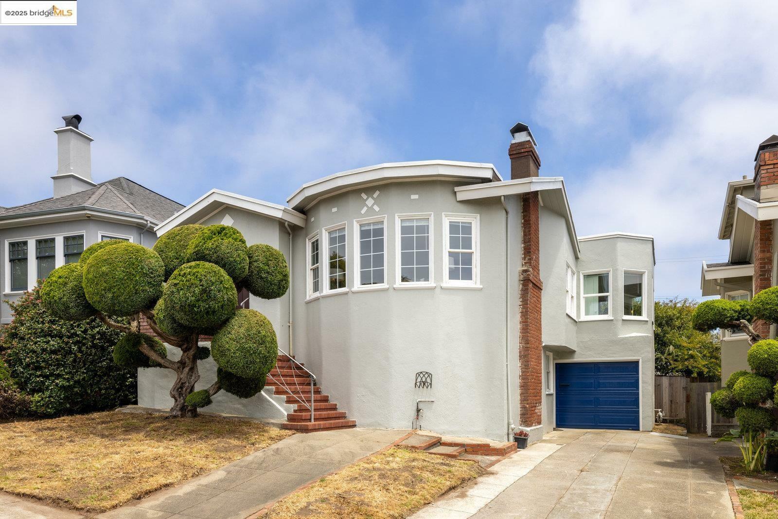 Property Photo: 90 Valdez Ave CA 94112