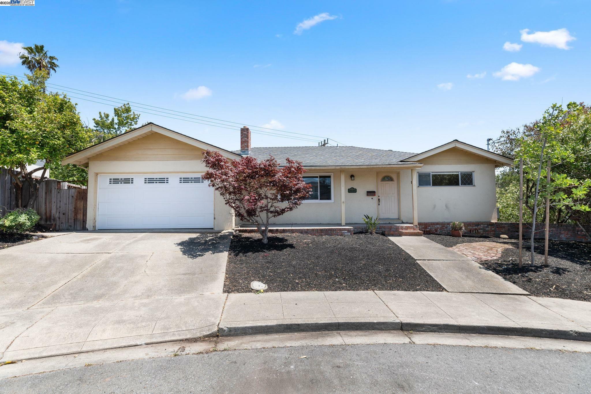 Property Photo: 24836 Canyon View Ct CA 94541