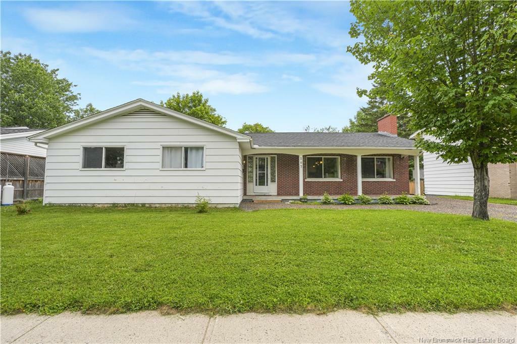 307 Kings College Road  Fredericton NB E3B 2E6 photo