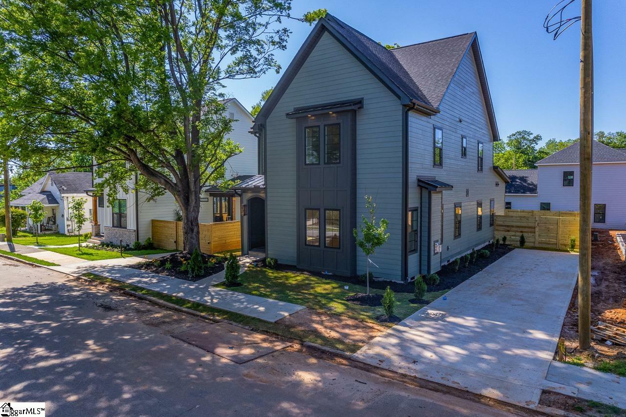 Property Photo:  11 Stall Street  SC 29609 