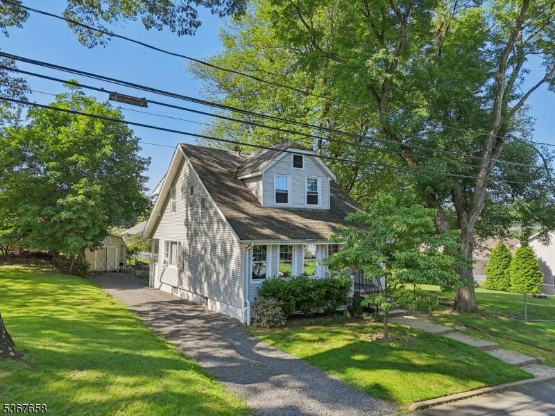 Property Photo:  32 Rothesay Ave  NJ 07508 