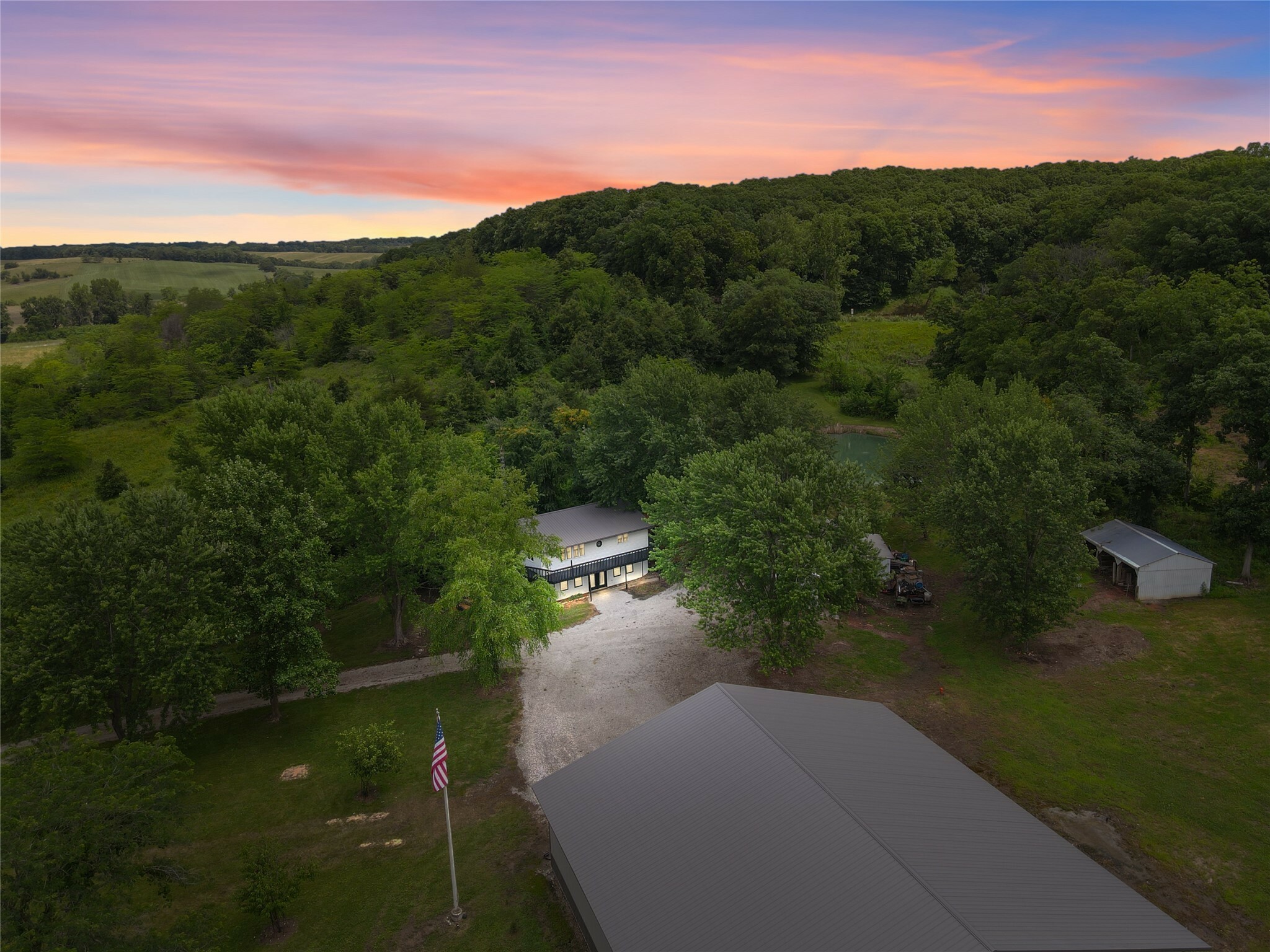 Property Photo: 29888 Hwy J3t Highway IA 52594