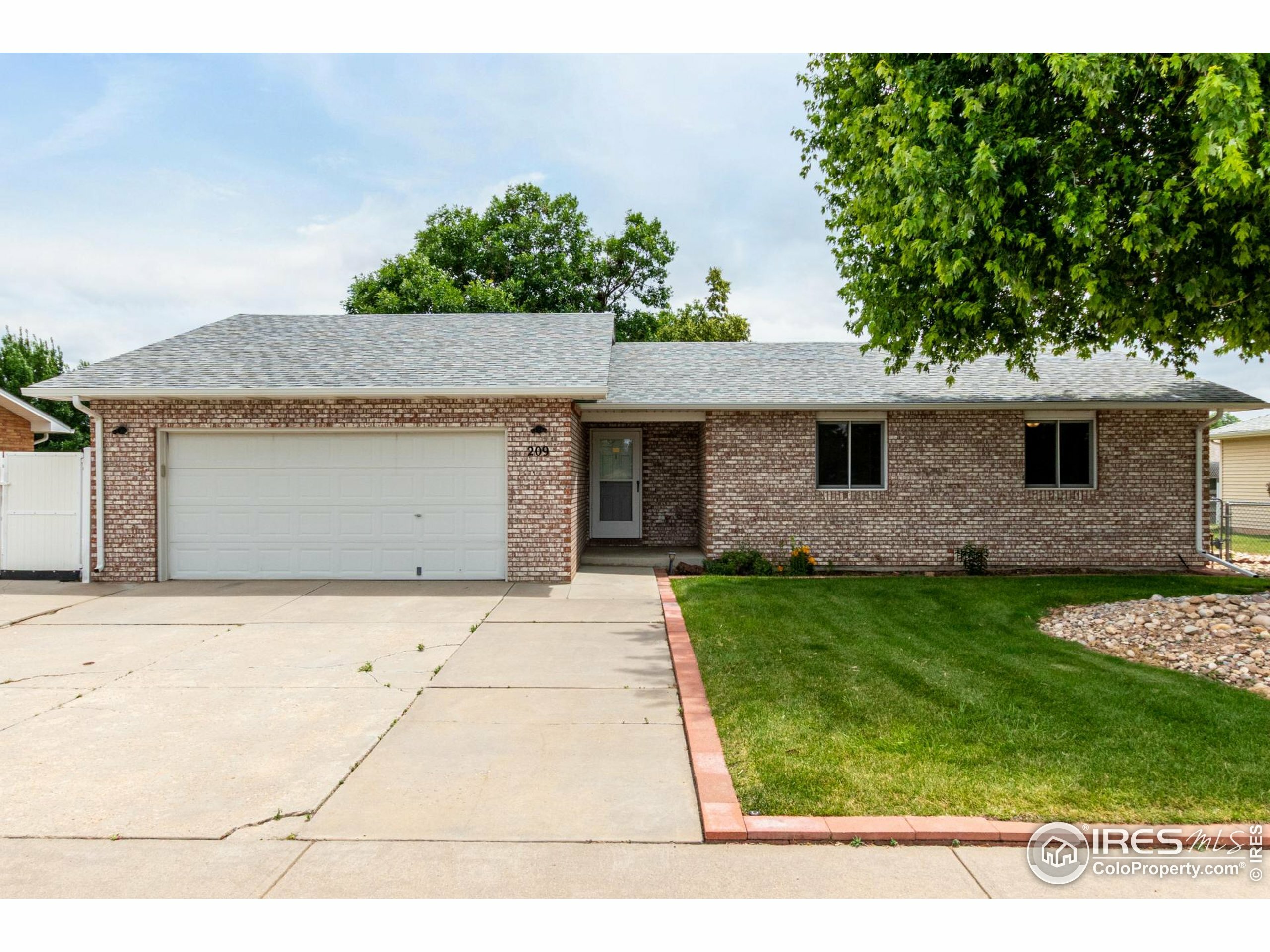 209 E Chestnut St  Windsor CO 80550 photo