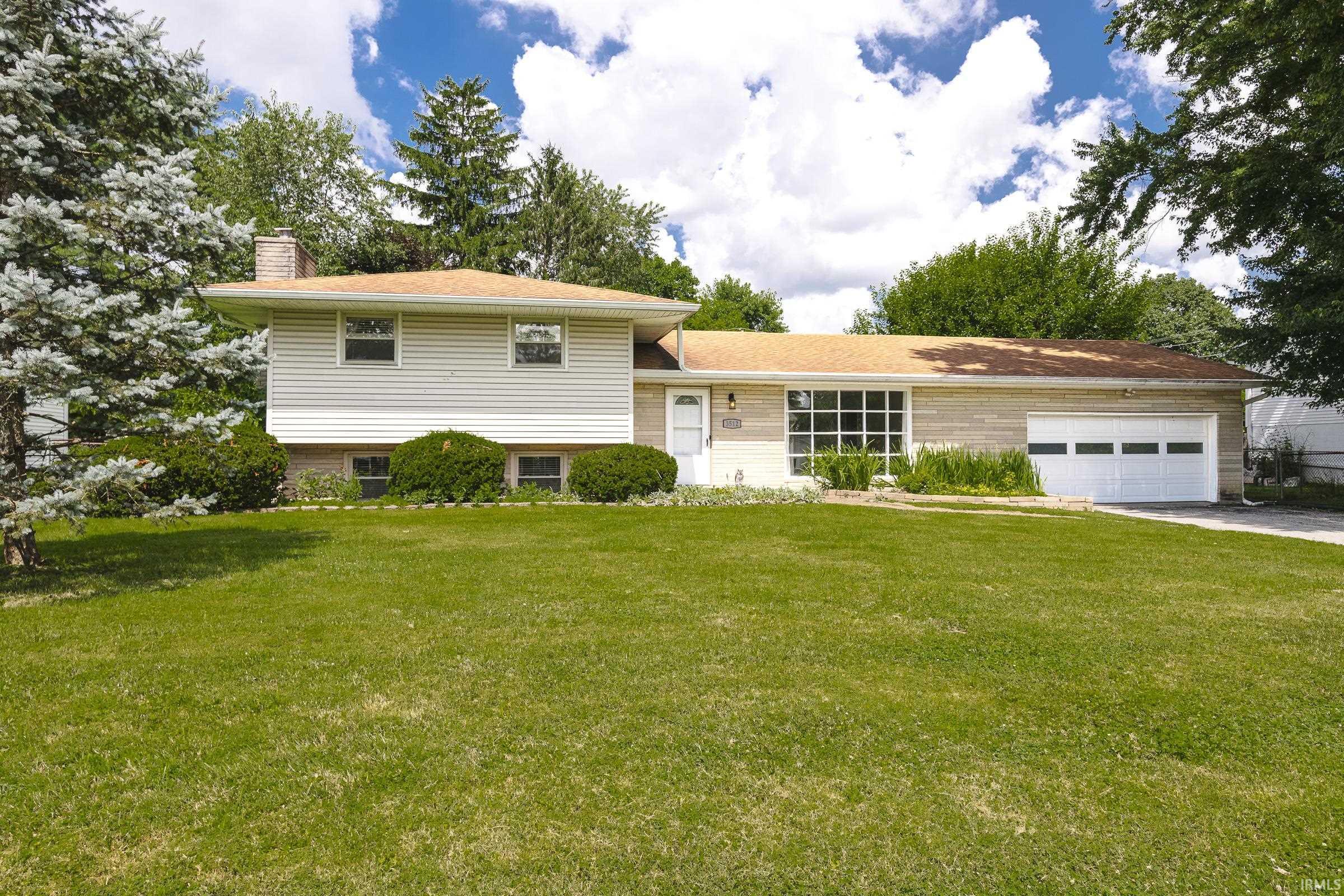 Property Photo: 3512 S Bainbridge Drive IN 47401