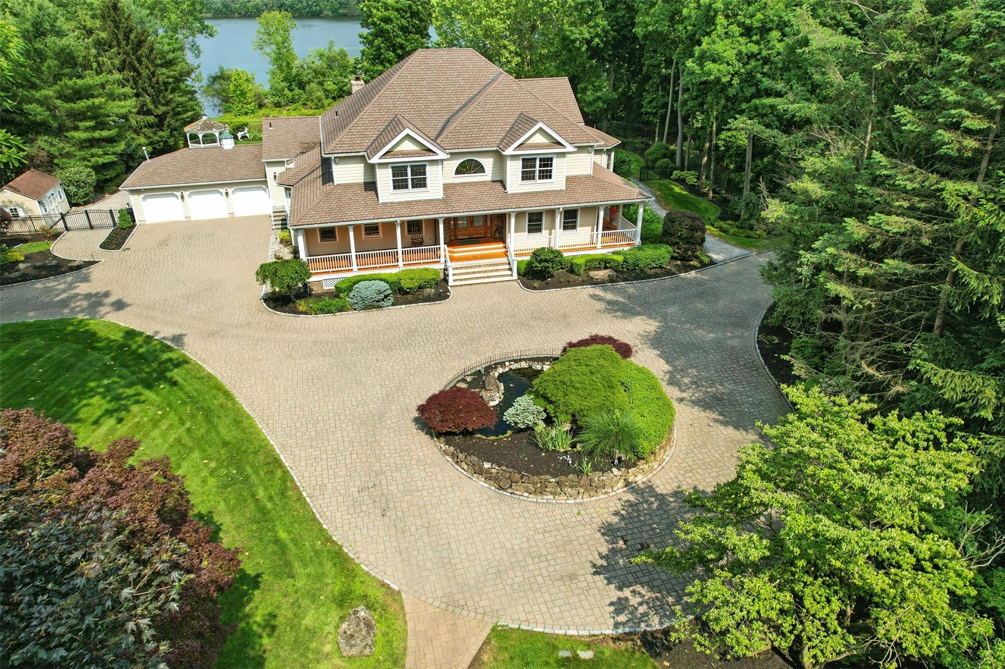 55 Kinsley Grove  Pearl River NY 10965 photo