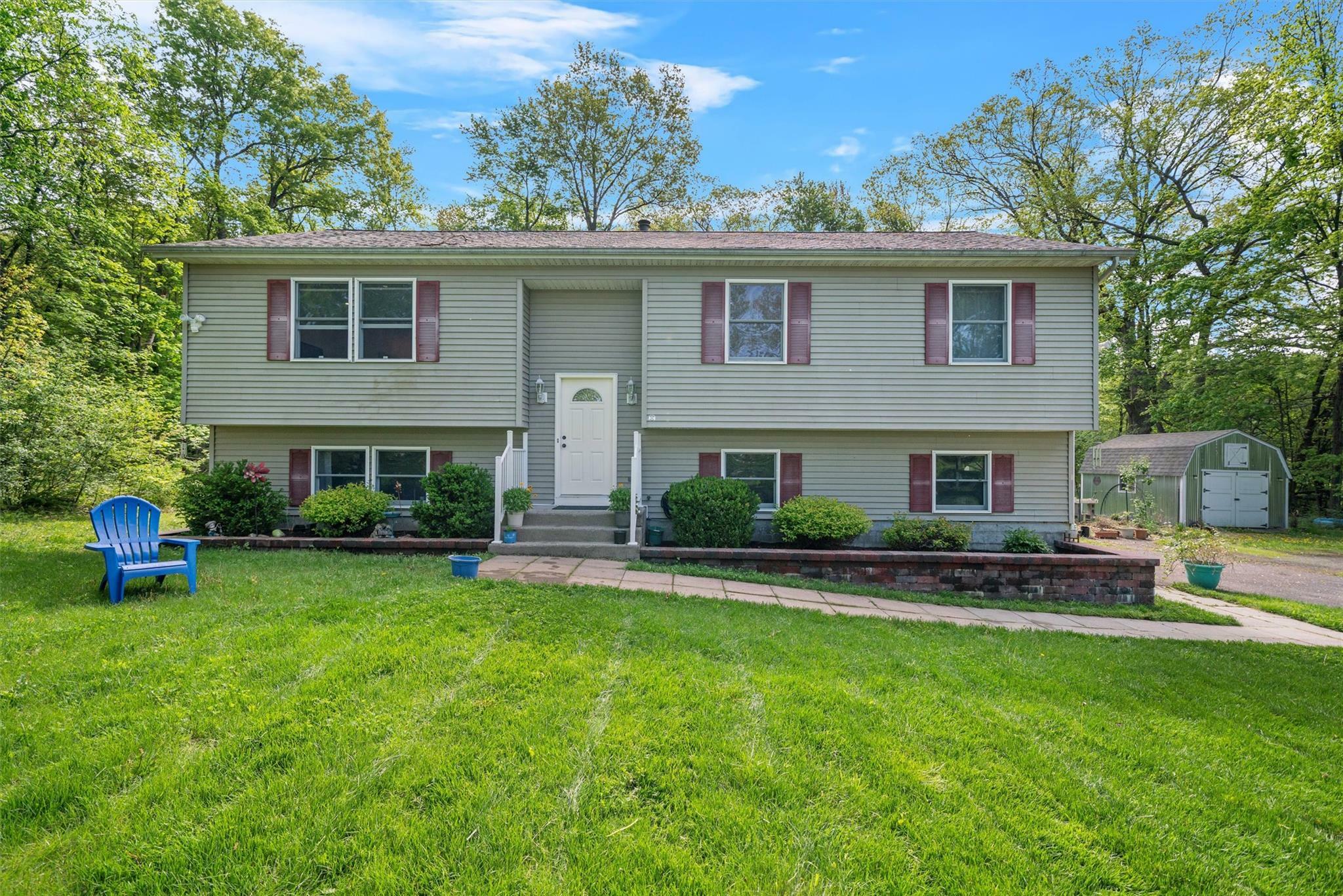 Property Photo: 220 Twin Arch Road NY 12575