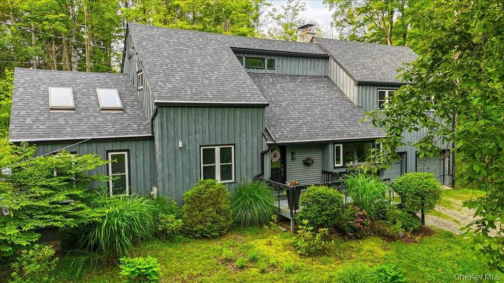 Property Photo: 11 Cove Road NY 12572