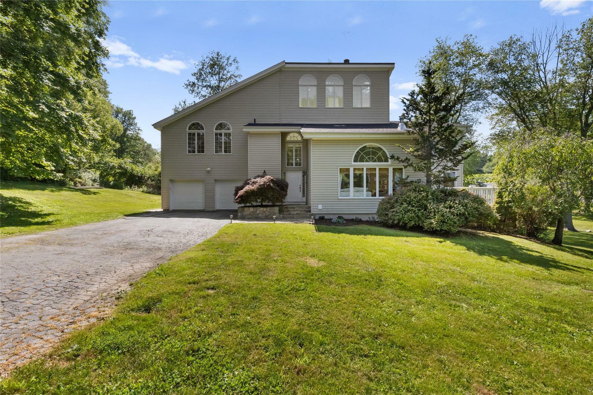 Property Photo: 4 Lake Gilead Road NY 10512