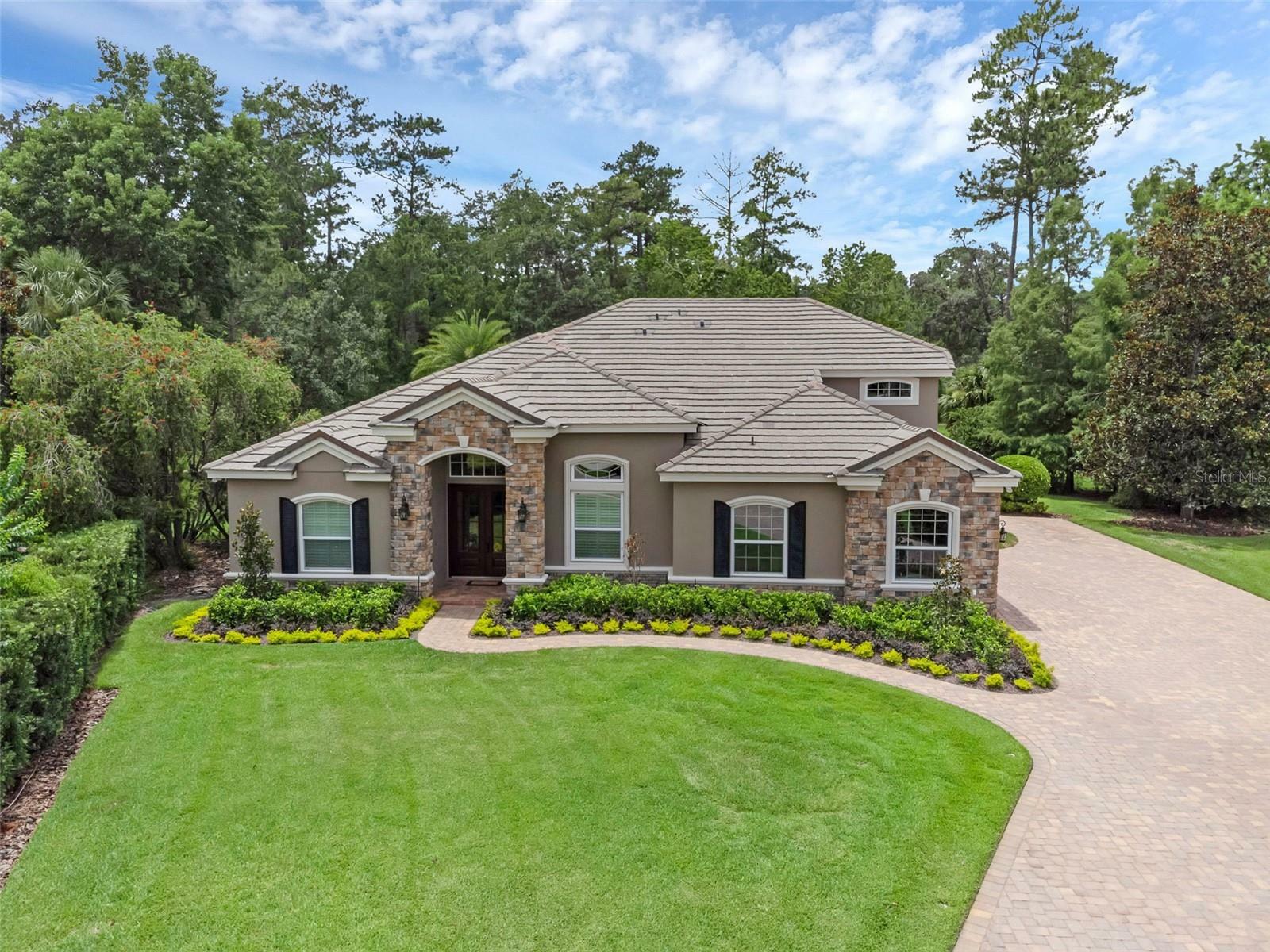 Property Photo: 1462 Palm Bay Court FL 32746