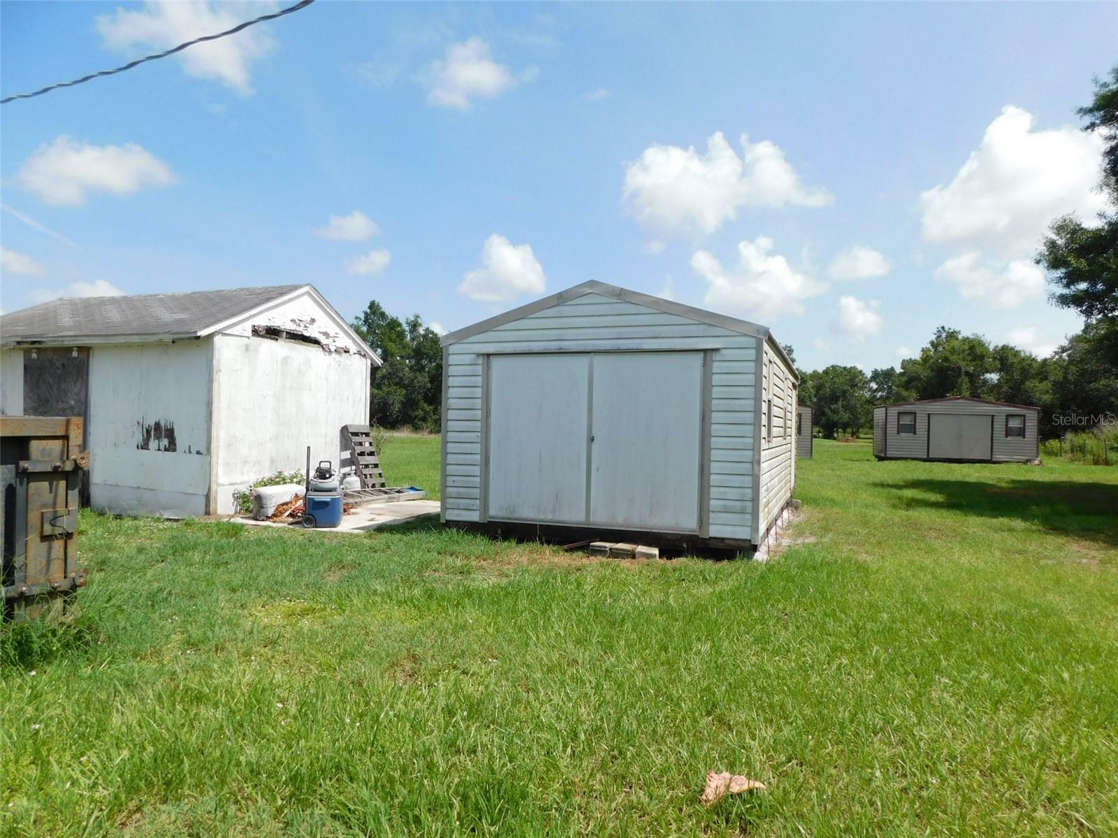 Property Photo: 4932 SE Apache Drive FL 34266