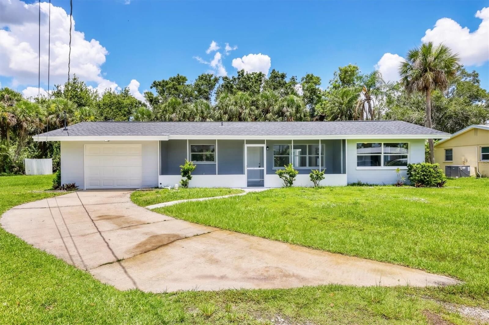 Property Photo:  116 Myakka Drive  FL 34293 