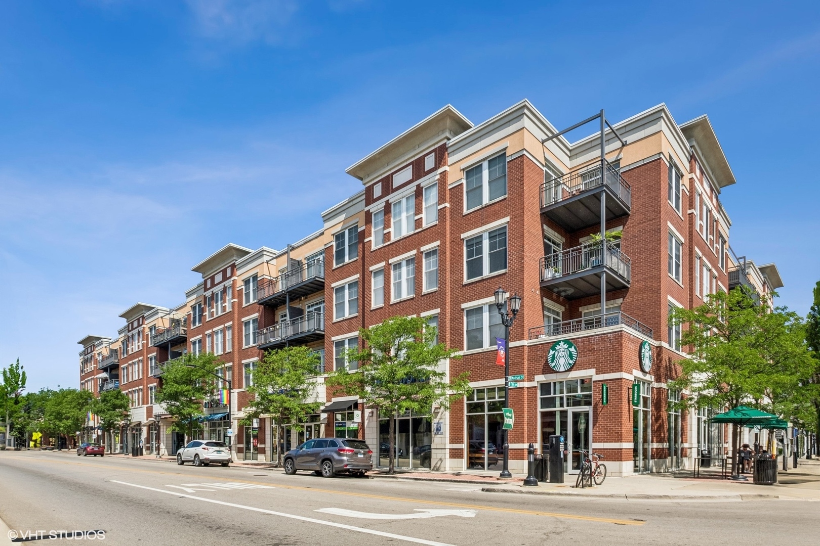 Property Photo: 7243 Madison Street 311 IL 60130
