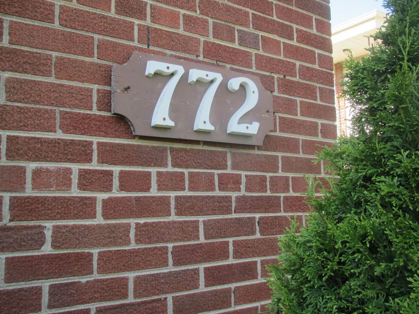 Property Photo: 772 E 5th Court A IL 60016