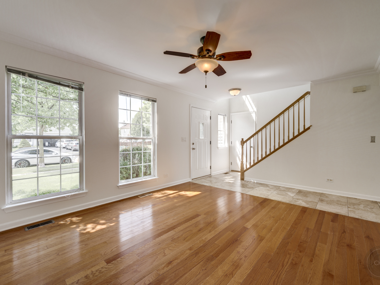 Property Photo: 704 Searl Street IL 60545