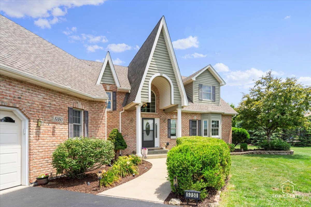 Property Photo:  5350 Goldenrod Drive  IL 60543 