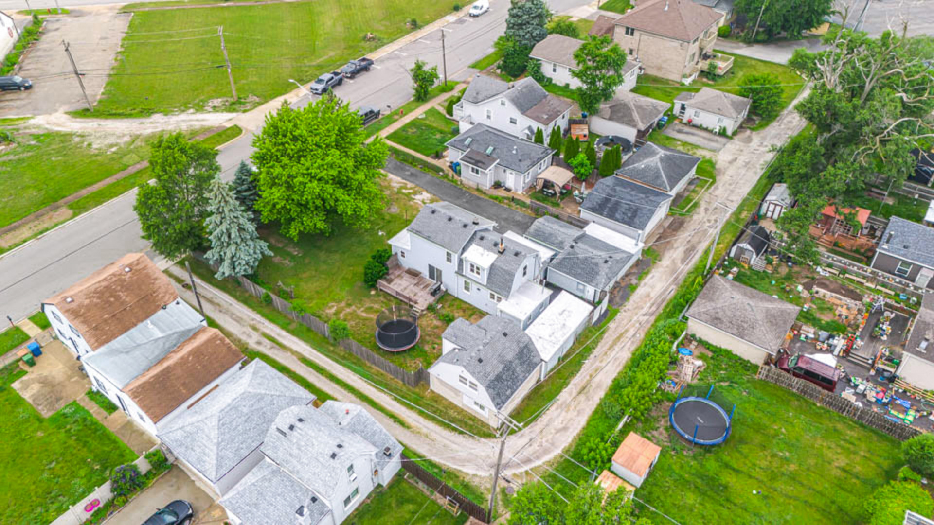 Property Photo: 9827 Melvina Avenue IL 60453
