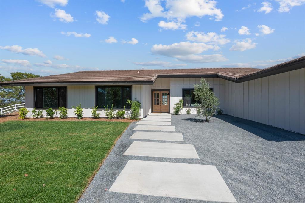 37285 Avenida Bravura  Temecula CA 92592 photo