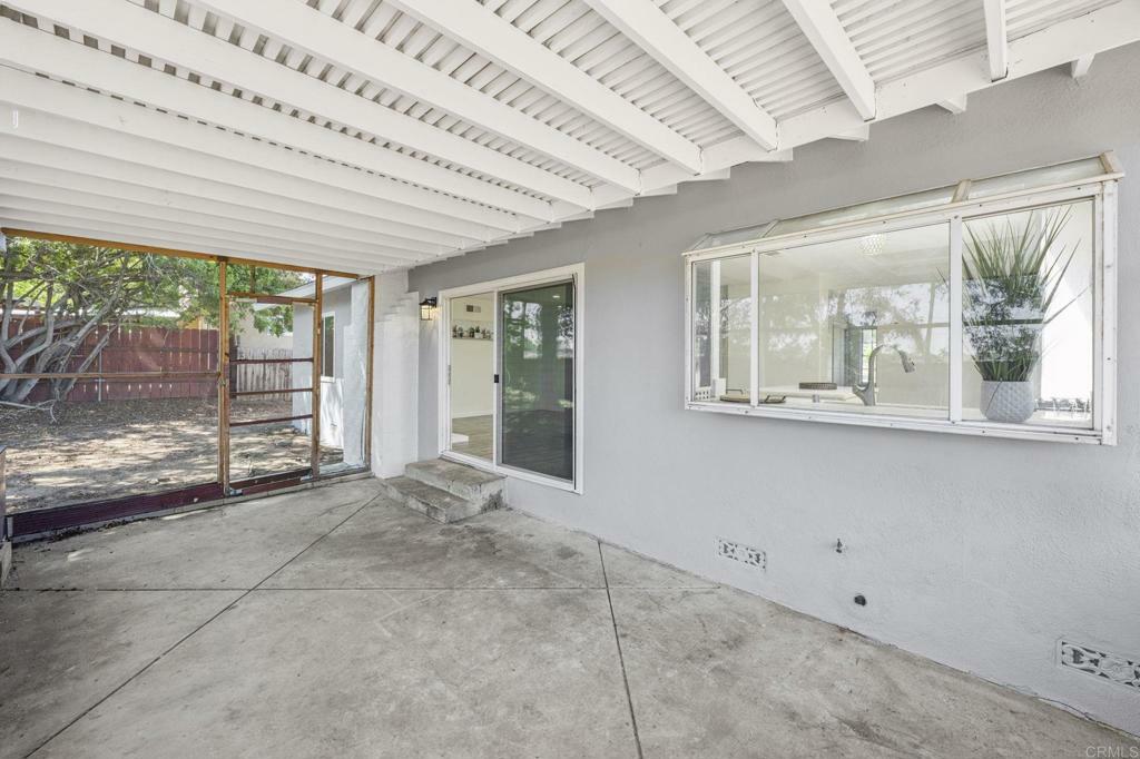 Property Photo:  1537 Palomarcos Avenue  CA 92069 