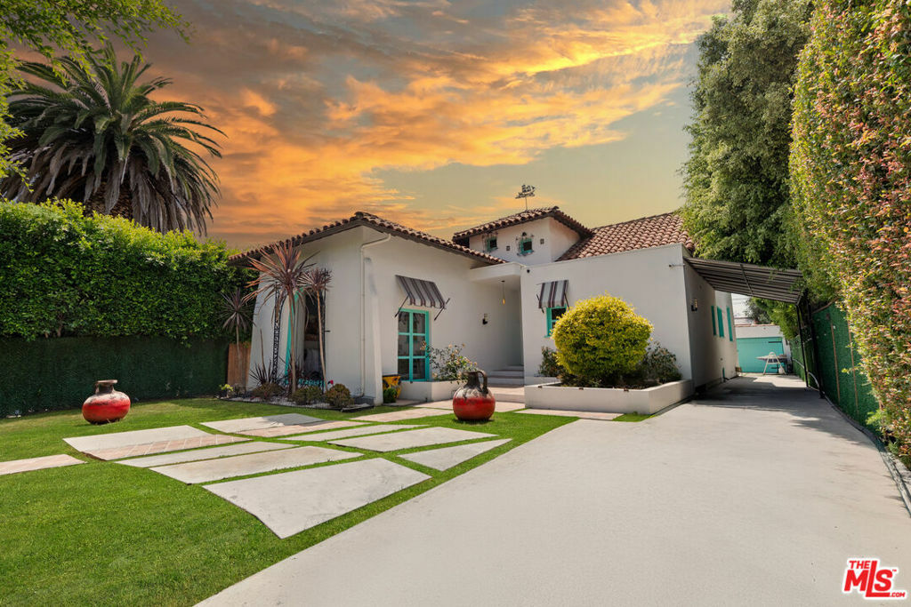Property Photo: 455 N Crescent Heights Boulevard CA 90048