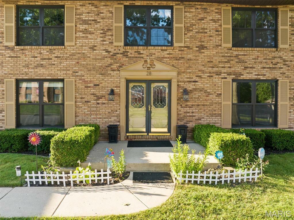 Property Photo:  28 Shallowbrook Drive  IL 62269 