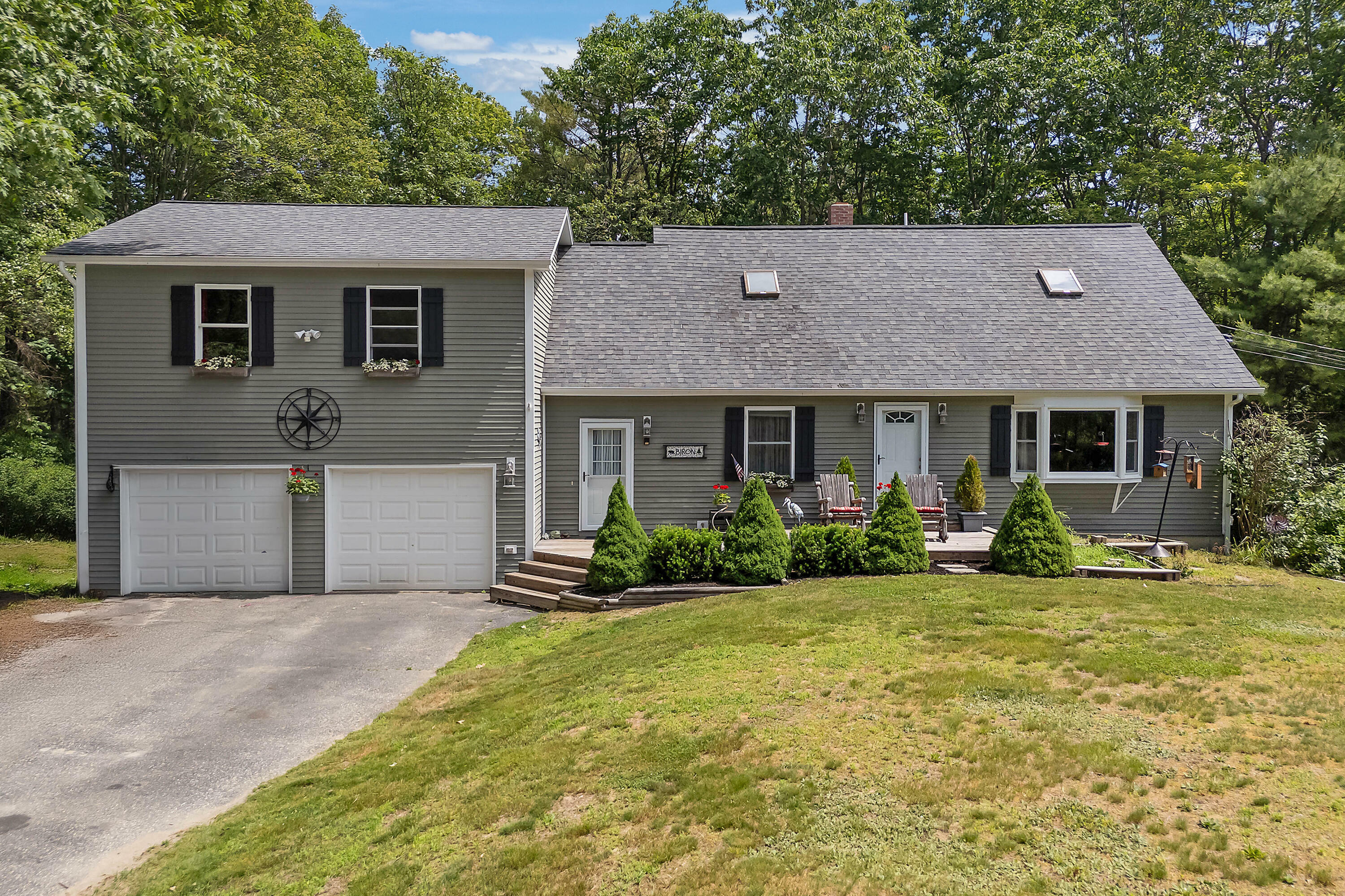 Property Photo: 3 Greenwood Lane ME 04240